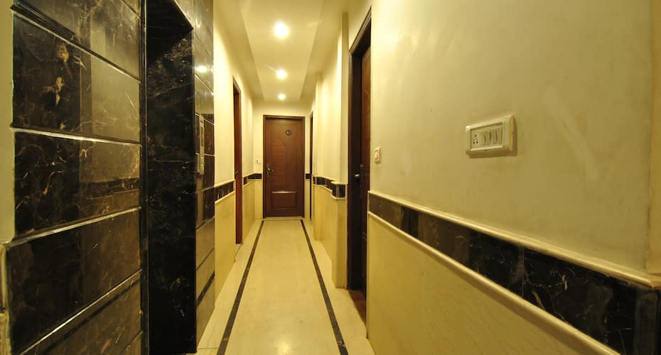 فندق تورونتو, New Delhi 5